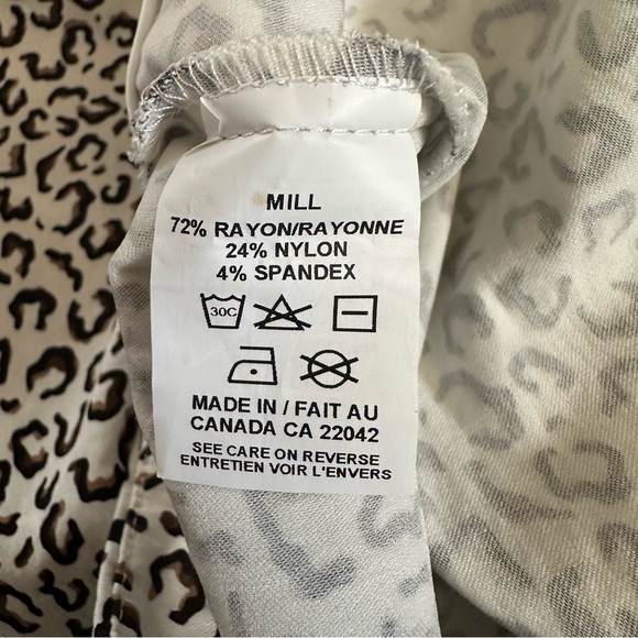 Margaret M White A Line Stretch Pull On Black Cheetah Print Skirt - Picture 7 of 7